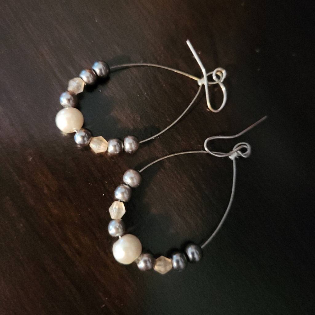 Drop Earrings Faux Pearl Gray White 10$
